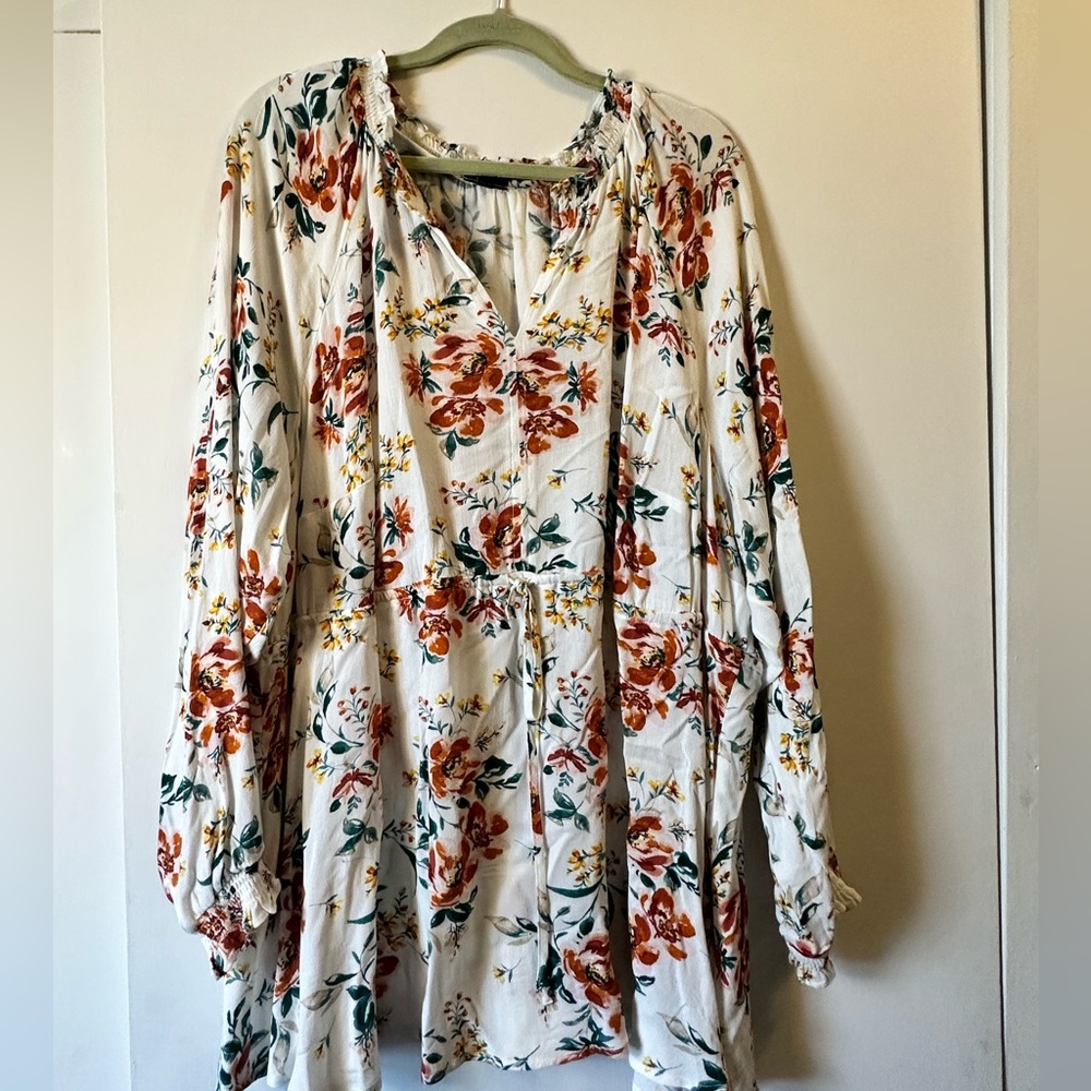 Torrid Cream and Floral Babydoll Peasant blouse Size 3